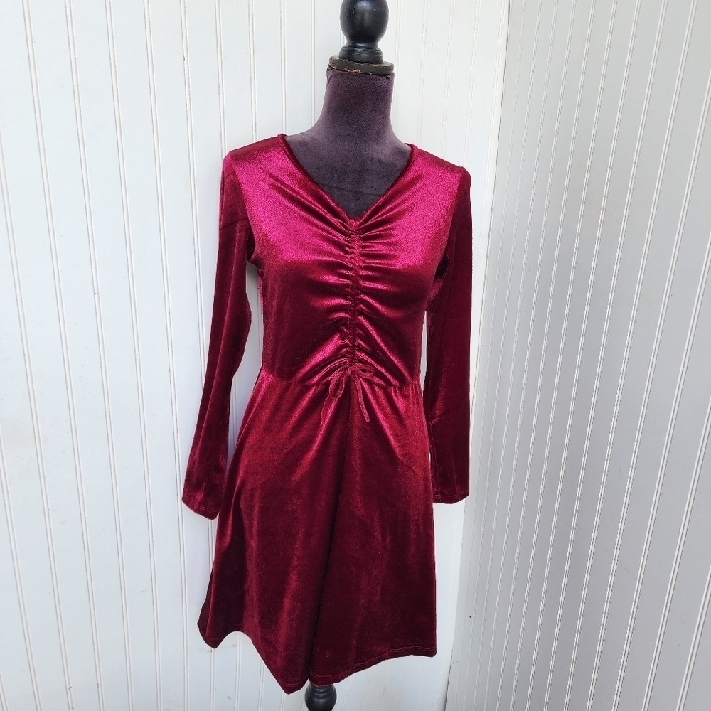 Zunie Girls Burgundy Red Soft Stretch Velvet Long Sleeve Rutched V-Neck Sz 16